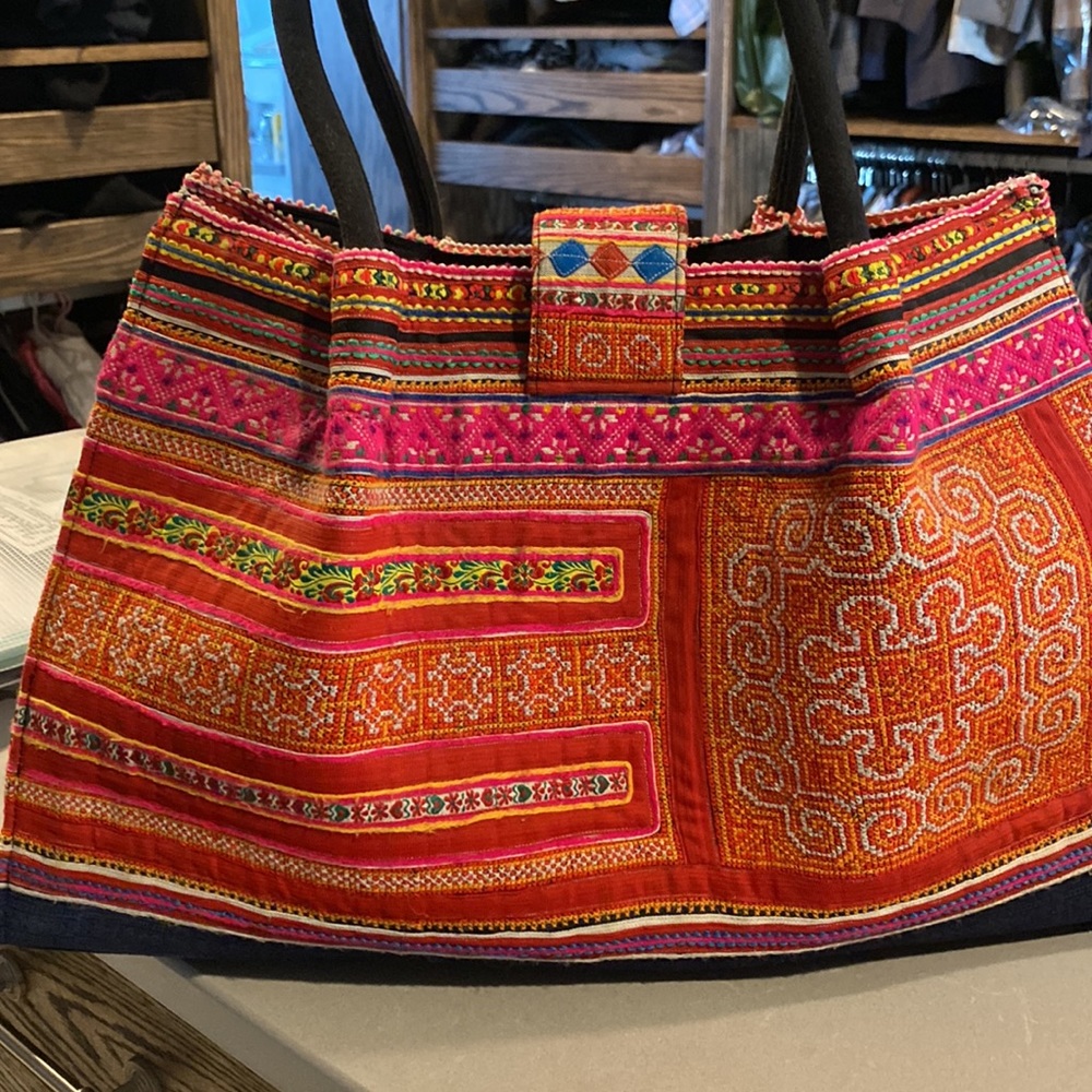 Structured Thai Bag - image 2